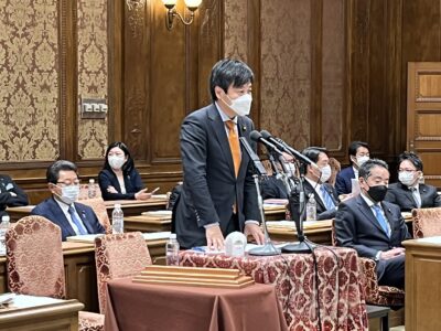 10/28 内閣委員会（大臣所信に対する質疑）