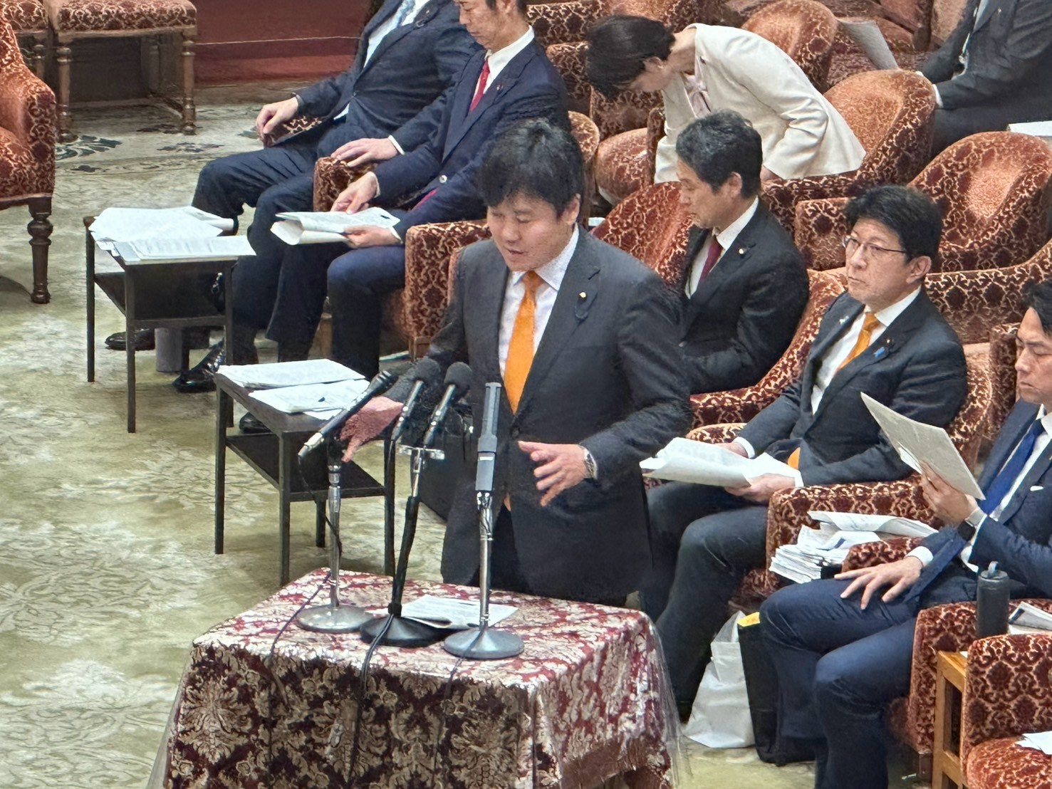 Amazon.co.jp: 歴代総理と自民党史 平成行政研究会 : Office